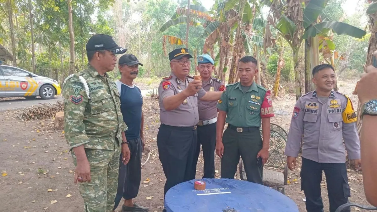 Provost Kodim Gowa dibantu warga amankan Granat Tangan di Desa Pannyangkalang  