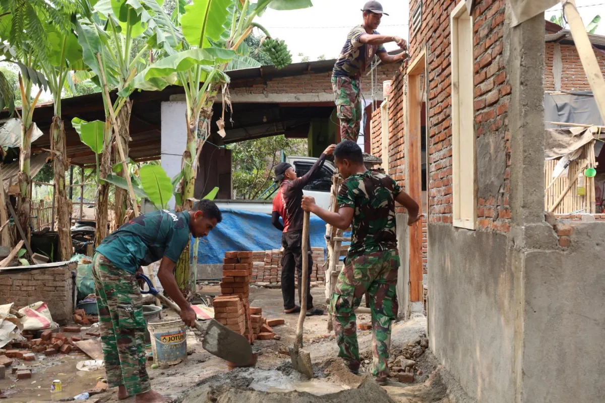 Gotong Royong Tanpa Henti, RTLH Pak Syahrir Kian Mendekati Kenyataan