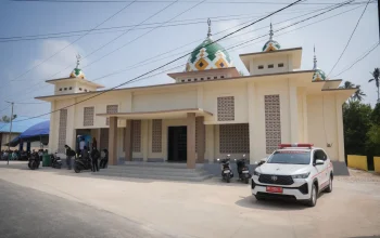 Masjid At Taqwa Menui Kepulauan