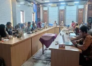 Diskominfo Batang mengundang para admin data dari seluruh OPD maupun Kecamatan untuk mengevaluasi hasil dari pendampingan dalam penyusunan data, di Bepperida Batang, Kabupaten Batang