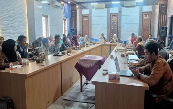 Diskominfo Batang mengundang para admin data dari seluruh OPD maupun Kecamatan untuk mengevaluasi hasil dari pendampingan dalam penyusunan data, di Bepperida Batang, Kabupaten Batang