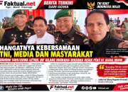 Foto bersama mantan dandim dan awak media