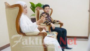Gubernur Khofifah Pimpin Rapat Tanggap Bencana di Bandara Juanda
