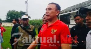 Iwan Bule Belum Bisa Pastikan FIFA akan Loloskan GBT jadi Venue Piala Dunia U-20