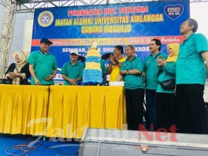 HUT Pertama Ika Unair Cabang Sidoarjo, Gelar Talkshow Stunting Hingga Bakti Sosial