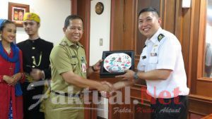 Kunjungan Kapten Joseph Neo ke Kantor Walikota Jakarta Utara