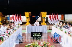 Presiden Jokowi Kunjungi PT PAL Indonesia (Persero) di Surabaya