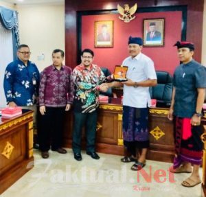 Kawal Kebijakan Daerah, KPPU Bersinergi dengan Pemprov Bali