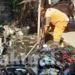 Gerebek Lumpur Kelurahan Kalibaru Bidik Saluran Air Di Jalan Kalibaru Barat IV