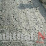 Emak Emak Curhat, Melihat Kualitas Pekerjaan Jalan Dikabupaten Sinjai