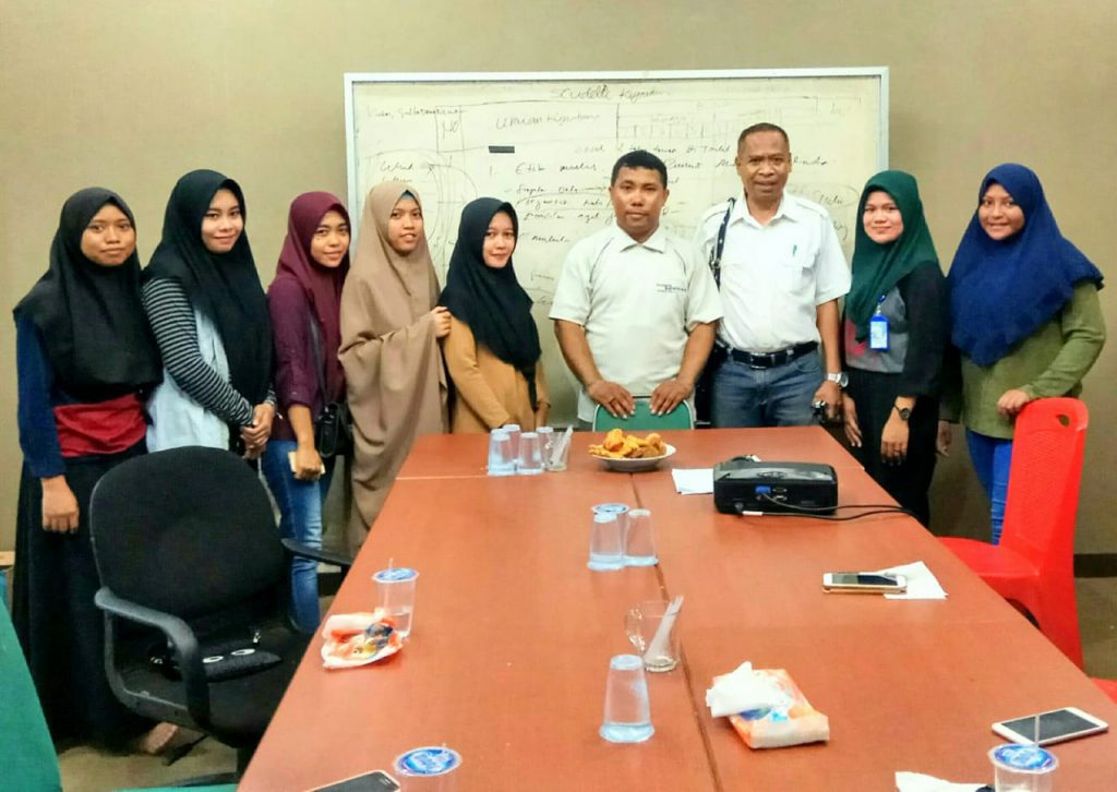 Pembekalan Mahasiswi Magang Fisip UHO Ketua JOIN Buteng Didaulat Bawakan Materi