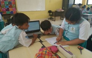 SD Labschool Unesa Lidah Wetan Adakan Program Unggulan Peneliti Cilik
