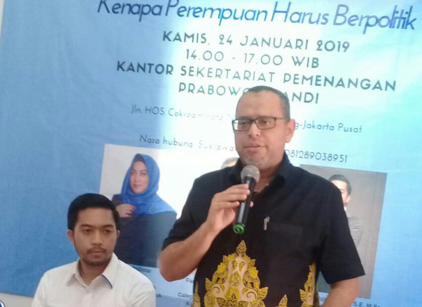 Perempuan Harus Berpolitik?