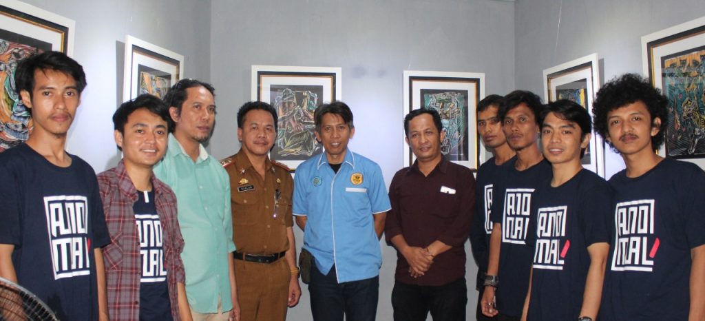 Tiga Mahasiswa Asal Bima Gelar Pameran Anomali Di Makassar