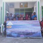 Foto bersama pengurus Formasi bersama para alumni dan masyarakat setempat