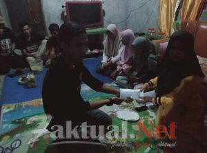 KT Desa Bontolempangan Bantu Korban Kebakaran Tana’pangkaya