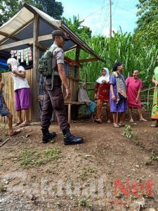 Temui Ibu-Ibu di Wilayah Binaannya ini Harapan Bhabinkamtibmas Desa Sicini Gowa