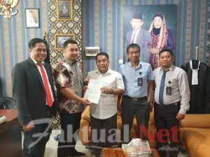 DR.Eggi Sudjana SH,MH percayakan DR.Muhammad Nur ,SH,.MH di Makassar sebagai Kuasa Hukum Kasus Perusahaan Umum Daerah Air Minum Kota Makassar