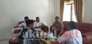 Bahas Kampung Anti Narkoba, Kapolsek Tompobulu Diskusi Dengan Kepala Desa Rappolemba
