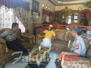 Kapolsek Barombong Gowa Jalin Silaturahmi dengan Bapak Asuh dan Para Tokoh Kel. Benteng Sumba opu