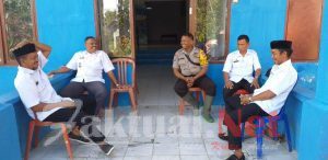 Jelang Pilkada Serentak 2020,Bhabinkamtibmas Polsek Bungaya Intens Sambang ke Kantor Desa