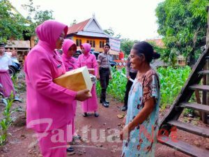 Bhayangkari Ranting Tompobulu Gowa Laksanakan Bakti Sosial