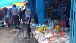 Cegah Tindak Kriminal, Kanit Patroli Polsek Tompobulu Polres Gowa Laksanakan Patroli di Pasar Tradisional Malakaji