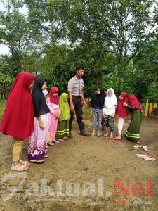 Peduli Usia Dini,Bhabinkmatibmas Sicini Polres Gowa Menjadi Sahabat Anak