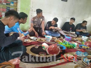Peduli Warganya,Kapolsek Tinggimoncong Polres Gowa Sambangi Warganya Yang Membuat Hajatan