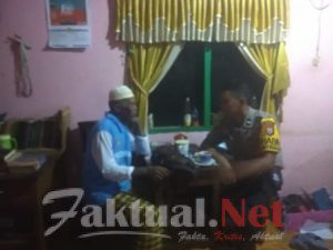 Malam Hari, Bhabinkamtibmas Polsek Tompobulu Polres Gowa Tetap Intens Laksanakan DDS