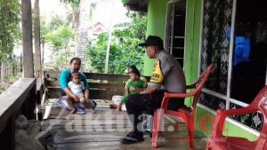 Sambang Ke Desa Binaan, Ini Himbauan Bhabinkamtibmas Polsek Tompobulu Polres Gowa Ke Ibu Rumah Tangga