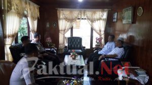 Kapolsek Tompobulu Polres Gowa Laksanakan Patroli Dialogis Dan Menyambangi Tokoh Masyarakat Di Wilayahnya