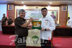 Kejati Sulsel Ajak Kepala Desa Di Gowa Keluar Dari Zona Nyaman, Berikut Harapan Kepala Dinas Pmd