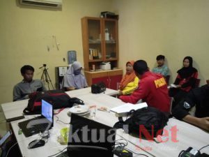 Marak Berita Hoax Tentang Pengurusan SIM, Warga Masyarakat Temui Kasubbag Humas Polres Gowa