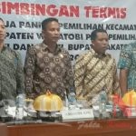 KPU Wakatobi Bekali Anggota PPK Pahami Aturan Pilkada 2020