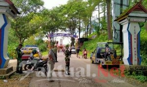 Gowa Siaga Corona, Personil Polsek Tinggimoncong Dan TNI Batasi Pengunjung Yang Hendak ke Malino