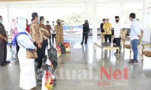 Kurangi Beban Hidup ODP, Pemda Konsel Beri Bantuan Sembako