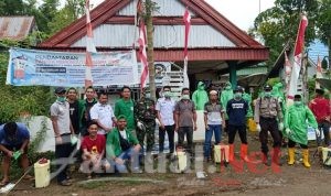 Kepala Desa Bontotangga Apresiasi KKN UIN 62. Atas Partisipasinya Dalam Penyemprotan Massal Desinfektan
