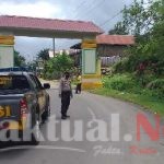 Pantau Wilayah Perbatasan, Kapolsek Tompobulu Polres Gowa Laksanakan Patroli dan Sosialisasi Cegah Penyebaran Covid-19
