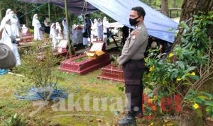 Beri Rasa Aman Di Pekuburan Ratna Mariam Malino, Ini Yang Di Lakukan Personil Polsek Tinggimoncong