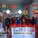 Kader PPKBD Atau BKKBN Tompobalang Berbagi Sembako Dan Edukasi Warga Terkait Covid 19