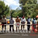 Kapolsek Tompobulu Gowa Pantau Posko Penanggulangan Penyebaran Covid-19 Di Desa Rappoala