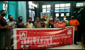 Beri Bantuan Sembako, Alfamidi Sasar PWI Sulsel