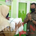 Cegah Covid-19, Ketua DPD PDIP Provinsi Malut Salurkan Bantuan APD