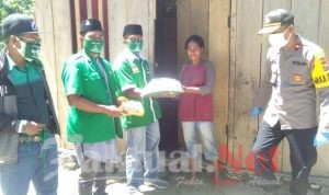 Dampak Covid-19, NU Dan Ansor KepSul Bagikan Sembako Ke Warga Kurang Mampu