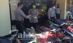 Polsek Tinggimoncong Serahkan Sepeda Motor Hasil Razia Balap Liar Ke Sat lantas Polres Gowa