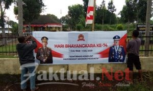 Peringati Hari Bhayangkara Ke 74 Tahun, Polsek Tompobulu Polres Gowa Serentak Pasang Spanduk
