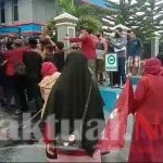 Demo Tolak Kedatangan 500 TKA, IMM Sultra Saling Dorong Dengan Aparat