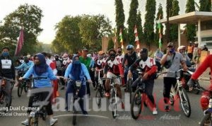 Warga Sukapura Antusias Bersepeda di Jalan Kelapa Hibrida Kawasan Khusus Bersepeda