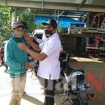 Dukung Gerakan Sejuta Masker. Abdul Harim Selaku Kades Rappolemba Bagikan 5000 Masker